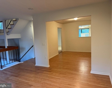 5808 Jacksons Oak Court - Photo Thumbnail 5