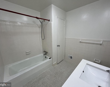 6301 Evermay Drive - Photo Thumbnail 13