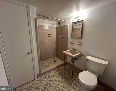 6301 Evermay Drive - Photo Thumbnail 16