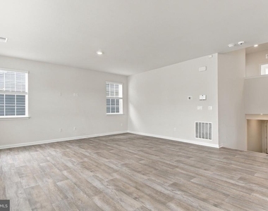 124 Clerkenwell - Photo Thumbnail 1