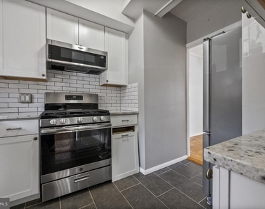 1635 Ripon Place - Photo Thumbnail 10