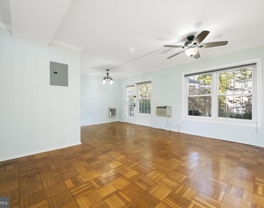 1635 Ripon Place - Photo Thumbnail 3