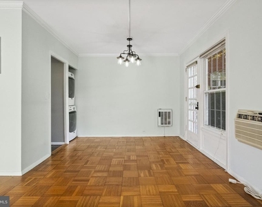1635 Ripon Place - Photo Thumbnail 5
