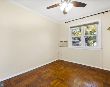 1635 Ripon Place - Photo Thumbnail 16