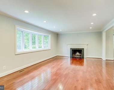 3936 N Upland Street - Photo Thumbnail 8