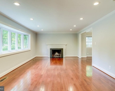 3936 N Upland Street - Photo Thumbnail 6