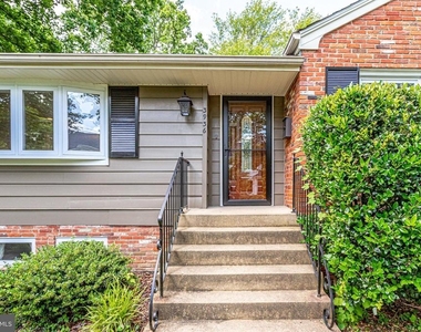 3936 N Upland Street - Photo Thumbnail 4