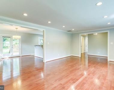 3936 N Upland Street - Photo Thumbnail 10