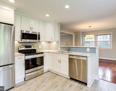 3936 N Upland Street - Photo Thumbnail 20