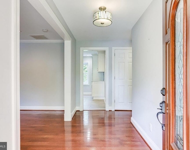 3936 N Upland Street - Photo Thumbnail 5