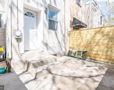 1927 S Norwood Street - Photo Thumbnail 17