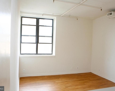 130-3 Arch Street - Photo Thumbnail 7