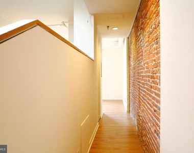 130-3 Arch Street - Photo Thumbnail 6