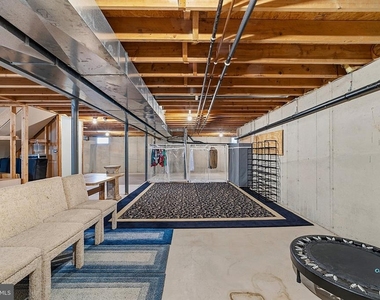 537 Riggs Avenue - Photo Thumbnail 26