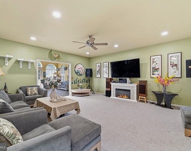 537 Riggs Avenue - Photo Thumbnail 11