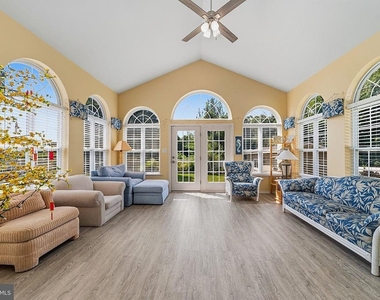 537 Riggs Avenue - Photo Thumbnail 12