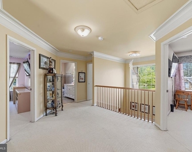 537 Riggs Avenue - Photo Thumbnail 16