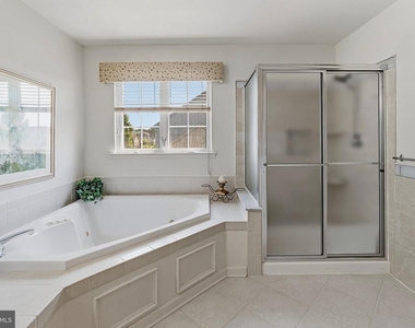 537 Riggs Avenue - Photo Thumbnail 19