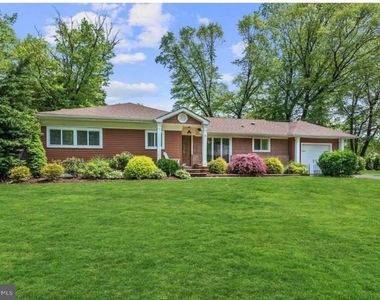 32 Delwood Road - Photo Thumbnail 11