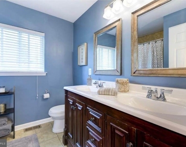 32 Delwood Road - Photo Thumbnail 5