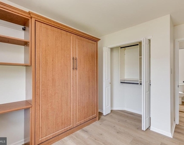 3704 Fenwick Lane - Photo Thumbnail 28