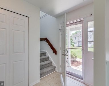 3704 Fenwick Lane - Photo Thumbnail 4