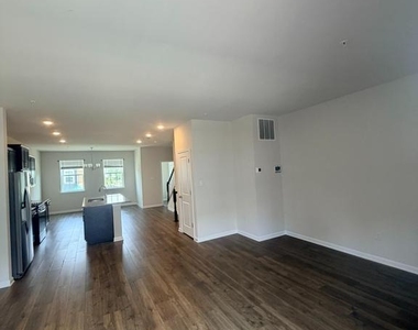 6504 Bullrush Court - Photo Thumbnail 29