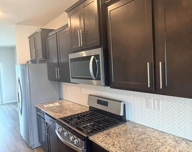 6504 Bullrush Court - Photo Thumbnail 2