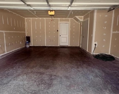 6504 Bullrush Court - Photo Thumbnail 27