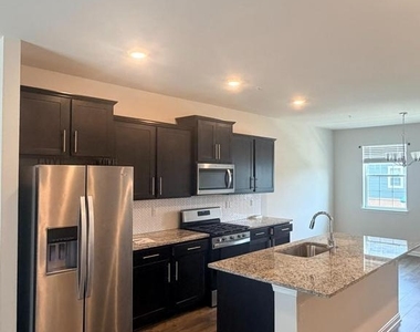 6504 Bullrush Court - Photo Thumbnail 3
