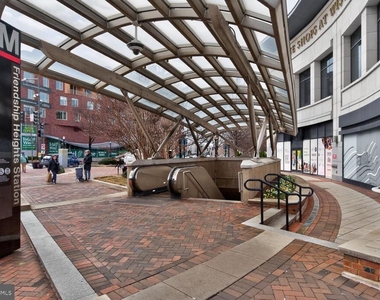 4515 Willard Avenue - Photo Thumbnail 13
