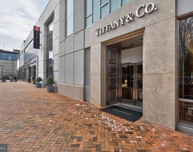 4515 Willard Avenue - Photo Thumbnail 24