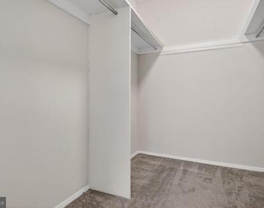 4515 Willard Avenue - Photo Thumbnail 18