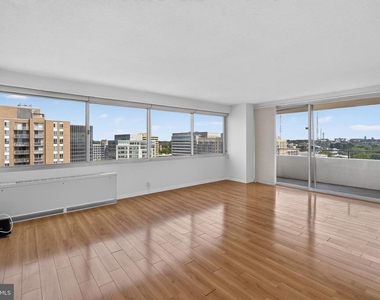4515 Willard Avenue - Photo Thumbnail 7
