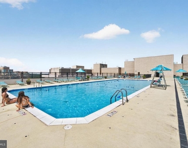 4515 Willard Avenue - Photo Thumbnail 32