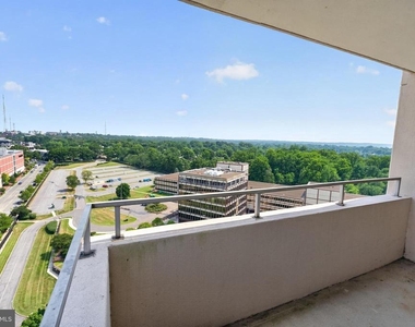 4515 Willard Avenue - Photo Thumbnail 15