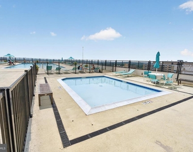 4515 Willard Avenue - Photo Thumbnail 35