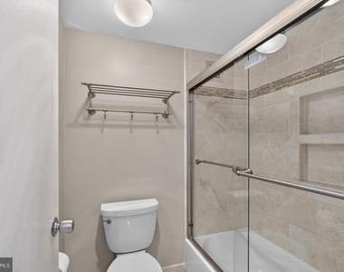 4515 Willard Avenue - Photo Thumbnail 24