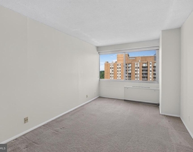 4515 Willard Avenue - Photo Thumbnail 18