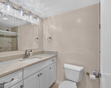 4515 Willard Avenue - Photo Thumbnail 20