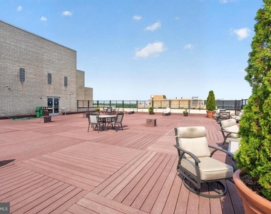 4515 Willard Avenue - Photo Thumbnail 28