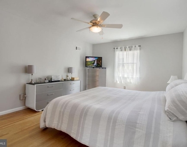 9504 Wadsworth Drive - Photo Thumbnail 21