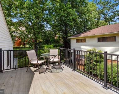 9504 Wadsworth Drive - Photo Thumbnail 30