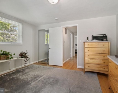 9504 Wadsworth Drive - Photo Thumbnail 28
