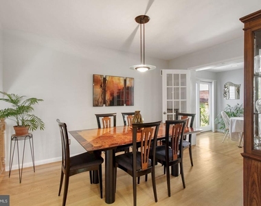9504 Wadsworth Drive - Photo Thumbnail 9