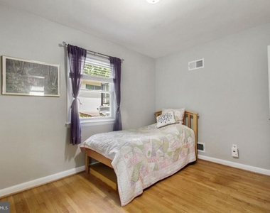 9504 Wadsworth Drive - Photo Thumbnail 22