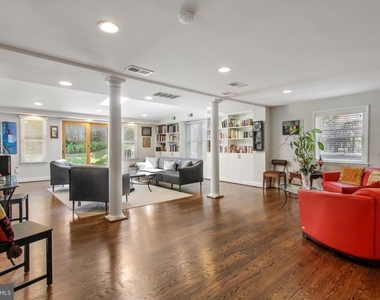 9504 Wadsworth Drive - Photo Thumbnail 33