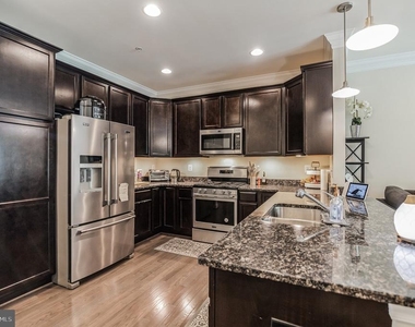 392 Buckeye Circle - Photo Thumbnail 5