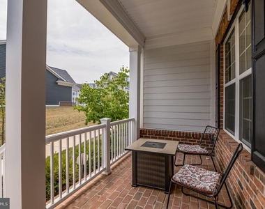 392 Buckeye Circle - Photo Thumbnail 1