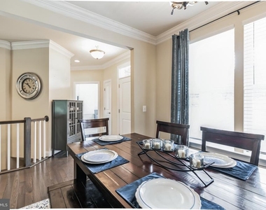392 Buckeye Circle - Photo Thumbnail 2